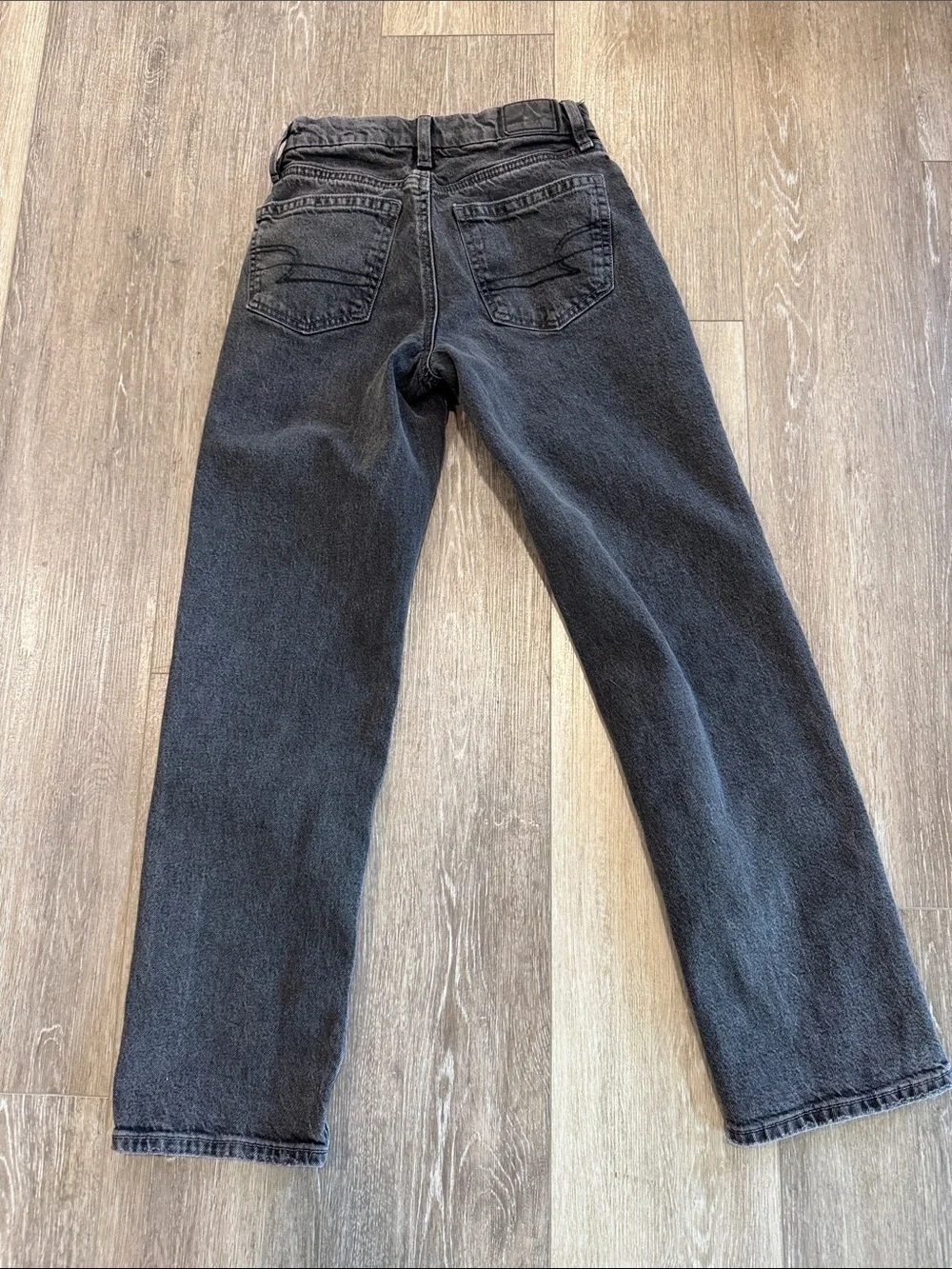 American Eagle Outfitters Women's Black Straight-Leg Jeans